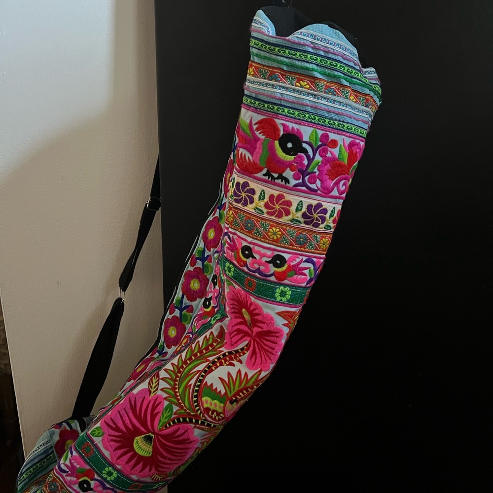 Colorful Embroidered yoga mat Bag